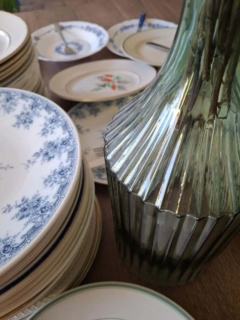 Vaisselle Vintage : Notre Capacité de Location Augmente pour Vos Événements !